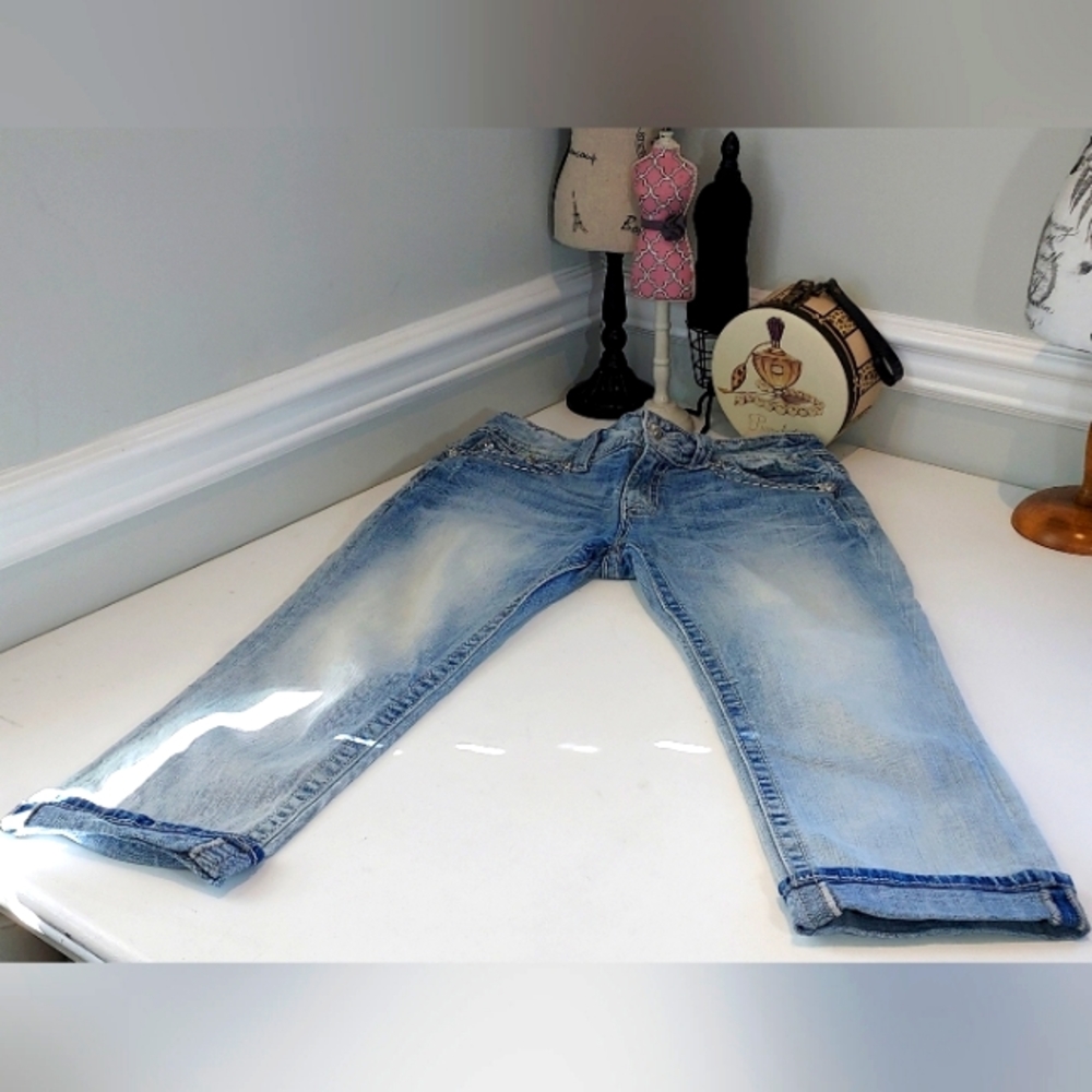 Miss Me Light Wash Cuffed Capri JE5831P5 Jeans Pre-owned